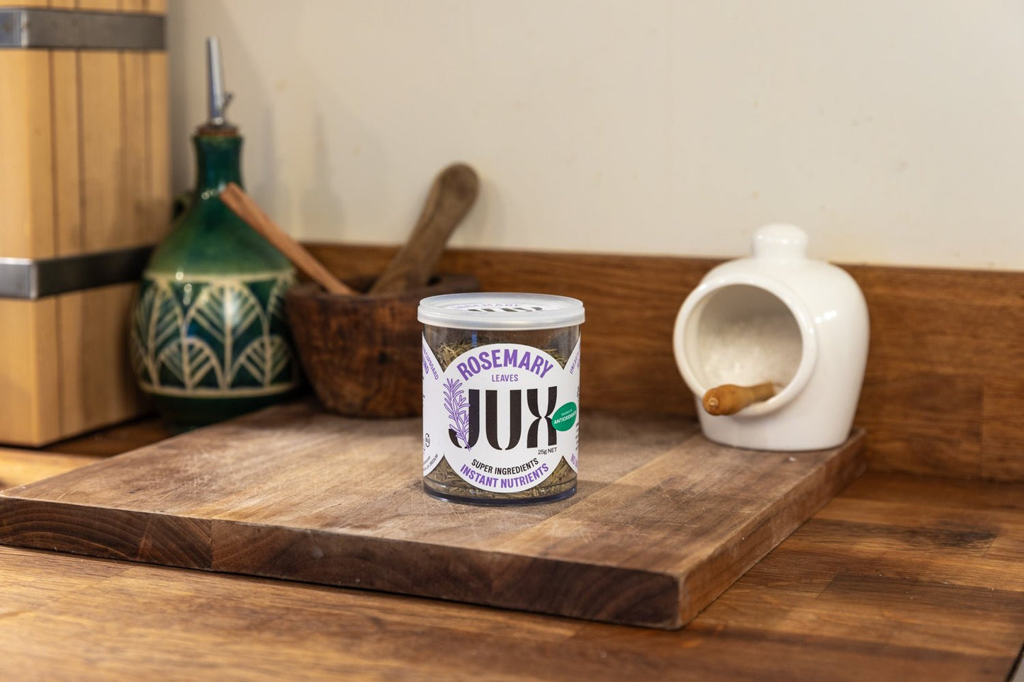 JUX food freeze dried Rosemary in a kitchen